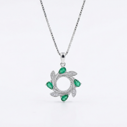 The Silver Leaf Circle Necklace