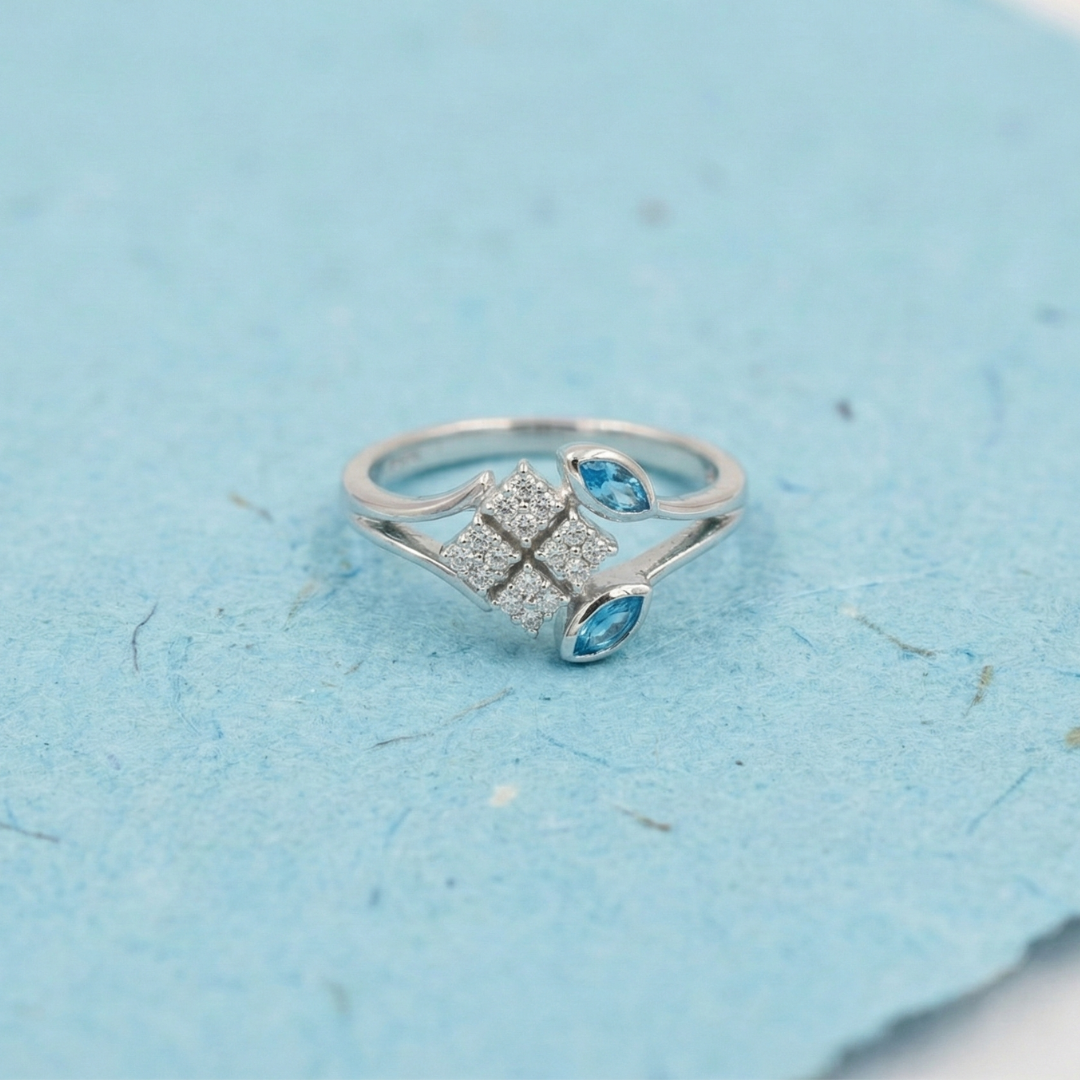 The Sky Blue Leaf Mosaic Ring