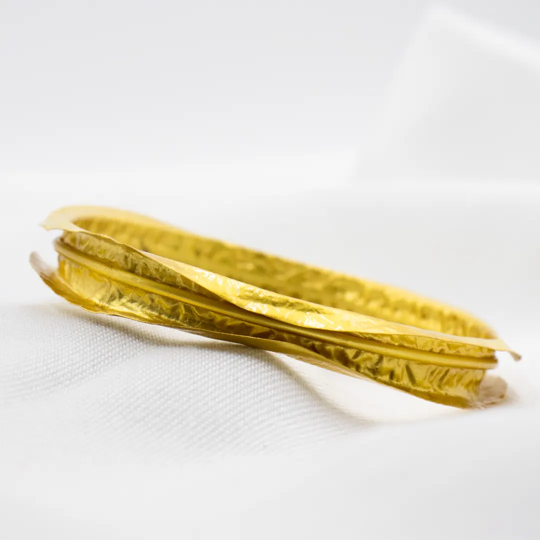 Golden Whisper